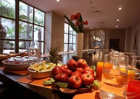 Townhouse 12 Hotel 4*
