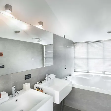 Townhouse 12 4* Milano